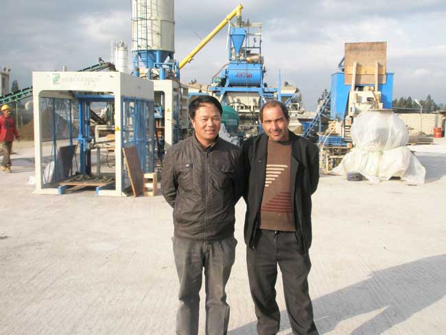 烏(wu)茲别克斯坦(tan)磚機客戶