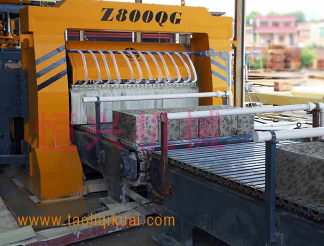 陶粒泡(pao)沫混凝土砌塊切(qie)割設備|水泥發泡(pào)磚切割生産線